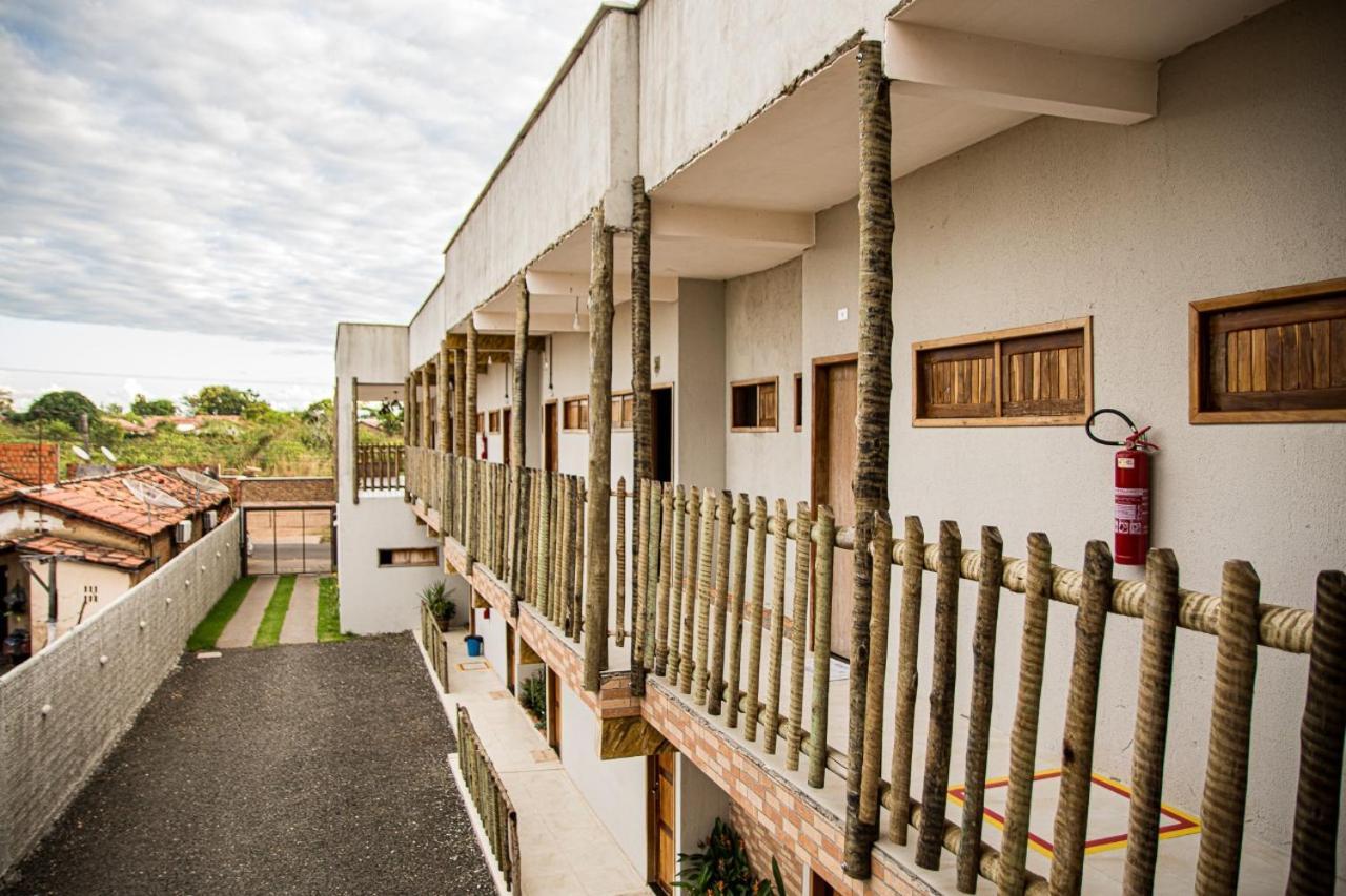 Hotel Pousada Das Rosas Каролина Екстериор снимка