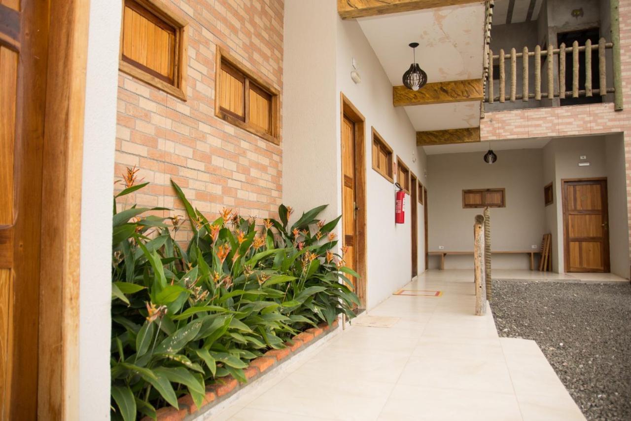 Hotel Pousada Das Rosas Каролина Екстериор снимка